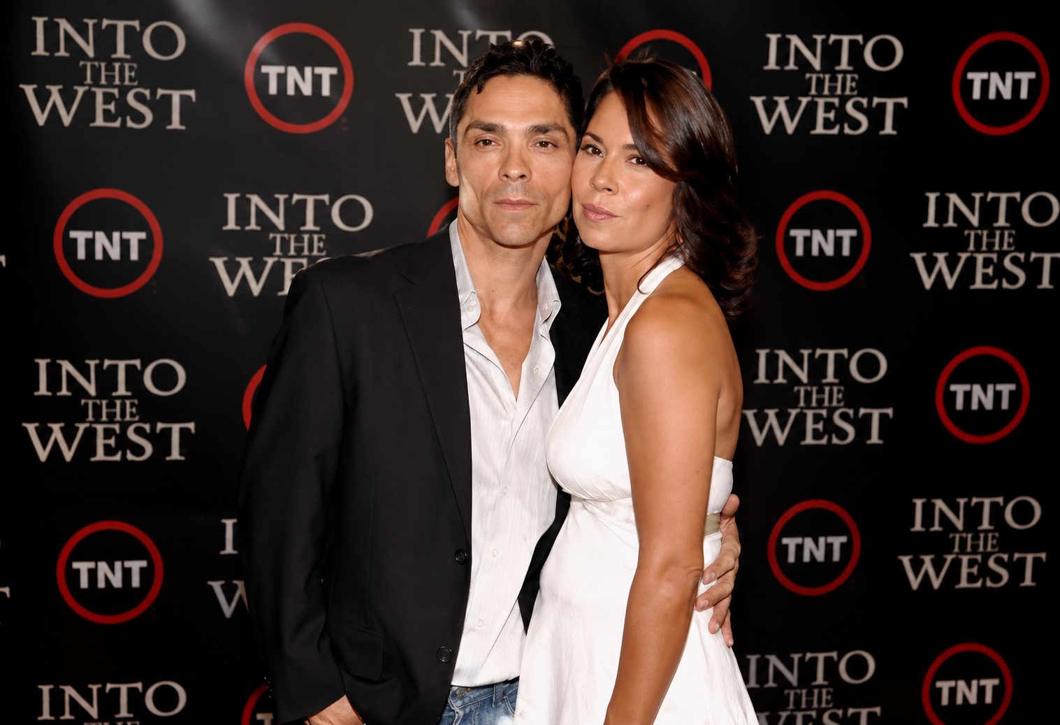 zahn mcclarnon wife